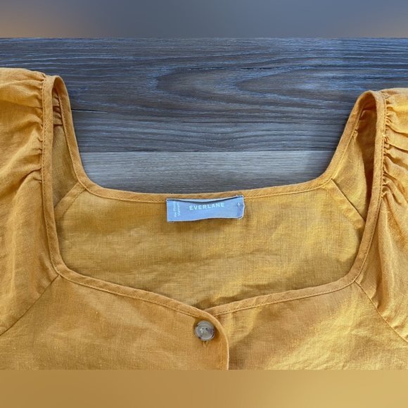Everlane Linen Button Puff Sleeve Square Neckline Top in Sunny Orange - Picture 6 of 10